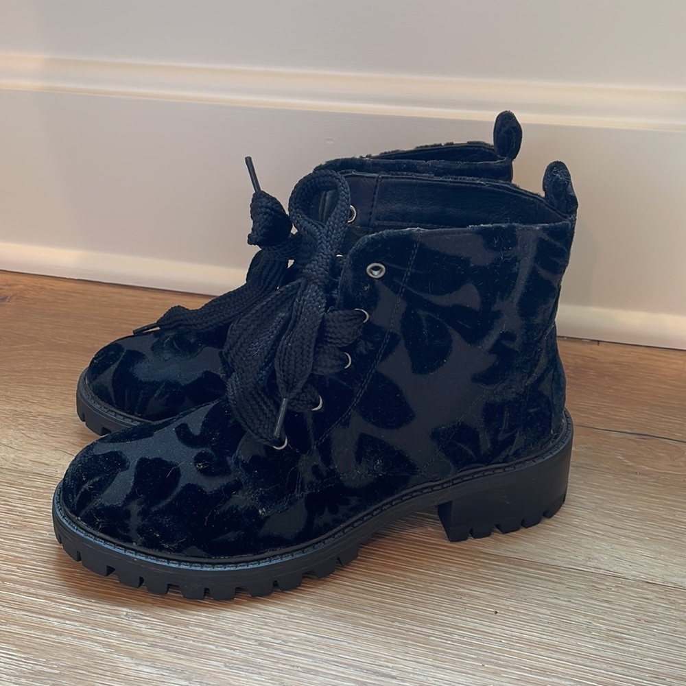 ShuShop women's black damask velvet combat boots 7 gothic punk - Picture 1 of 5